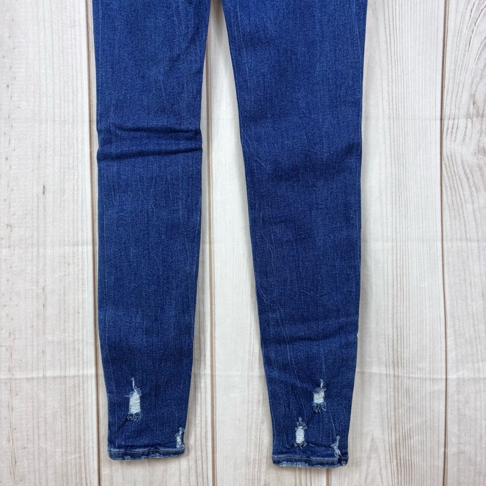 KanCan Signature Kurvy Mid-Rise Skinny Jeans Distressed Trendy Denim Blue Sz 24 - Picture 6 of 14